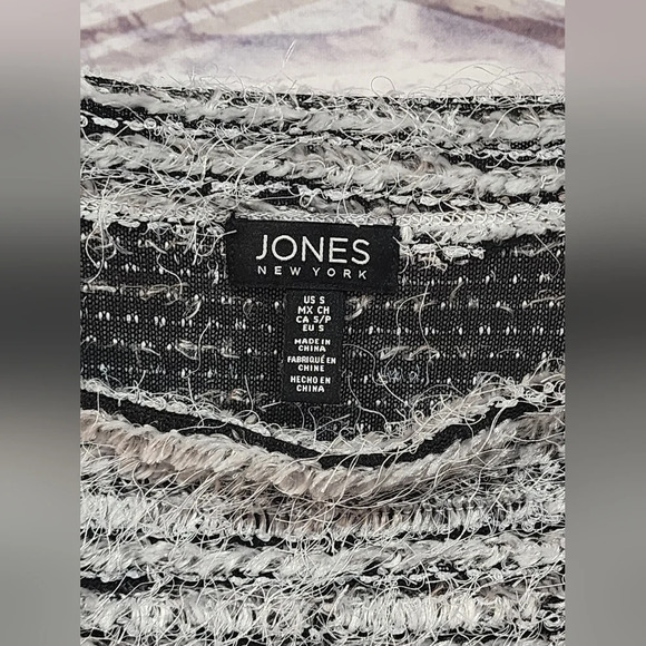 Jones New York textured sweater in marbled black and white. Size Small - Picture 5 of 5